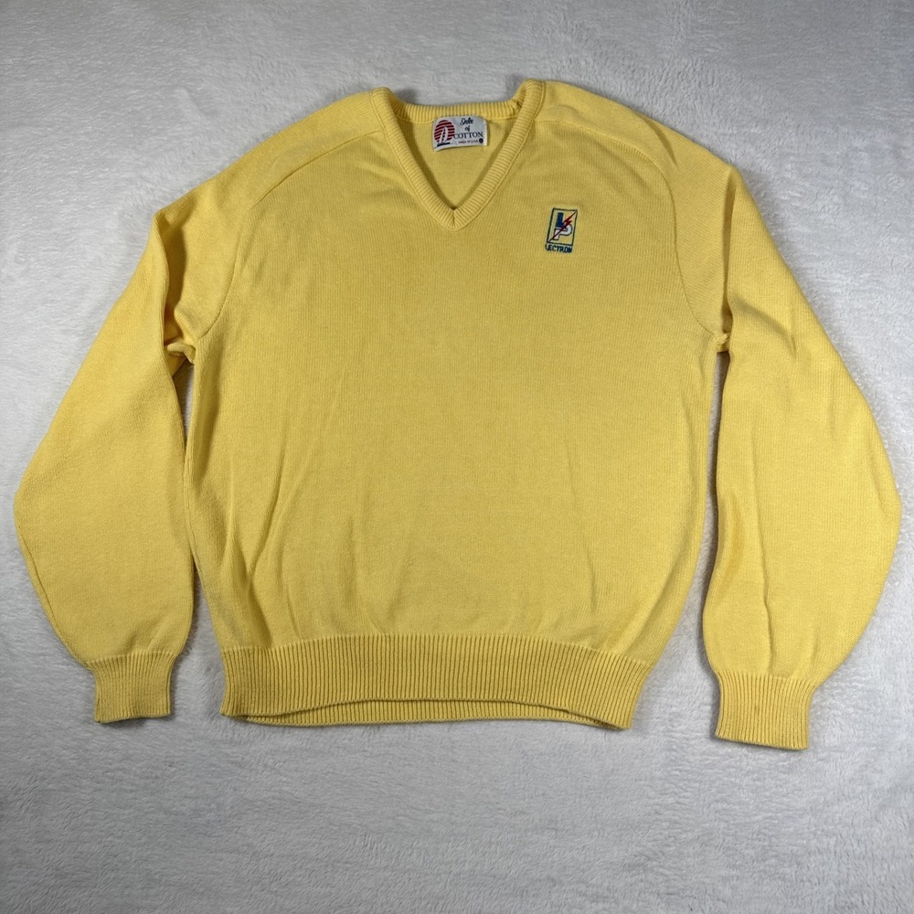 Isle of Cotton Men's Vintage Yellow V-Neck Sweater Made in USA Embroidered Large